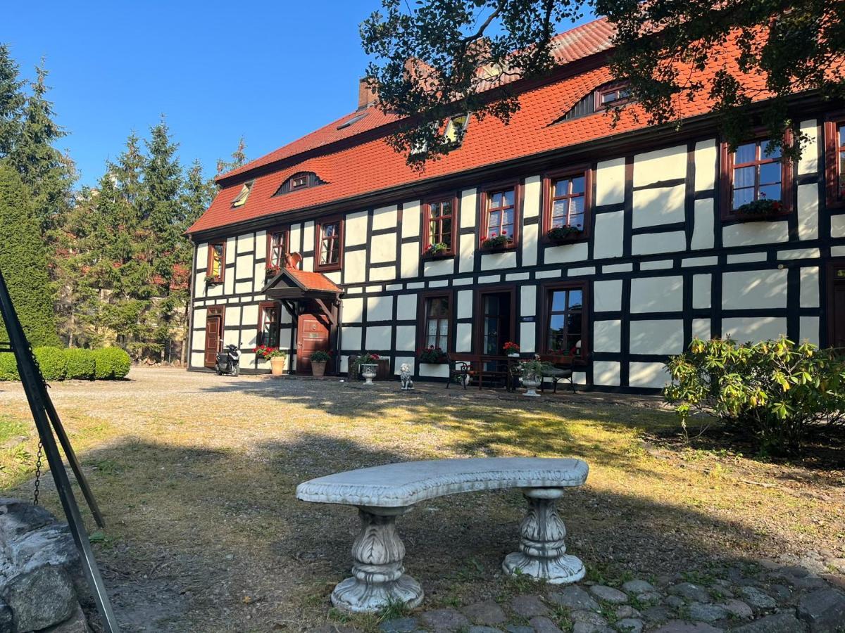 Gosciniec Zamkowy Otel Ujście-Darłowskie Dış mekan fotoğraf