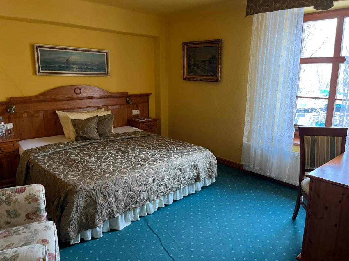 Gosciniec Zamkowy Otel Ujście-Darłowskie Dış mekan fotoğraf
