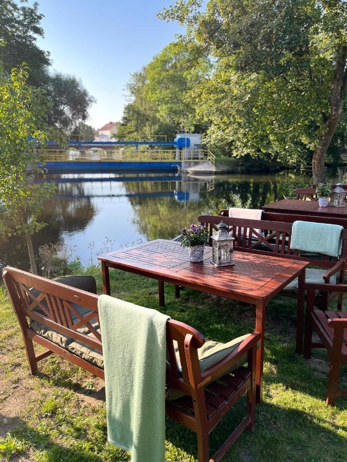 Gosciniec Zamkowy Otel Ujście-Darłowskie Dış mekan fotoğraf