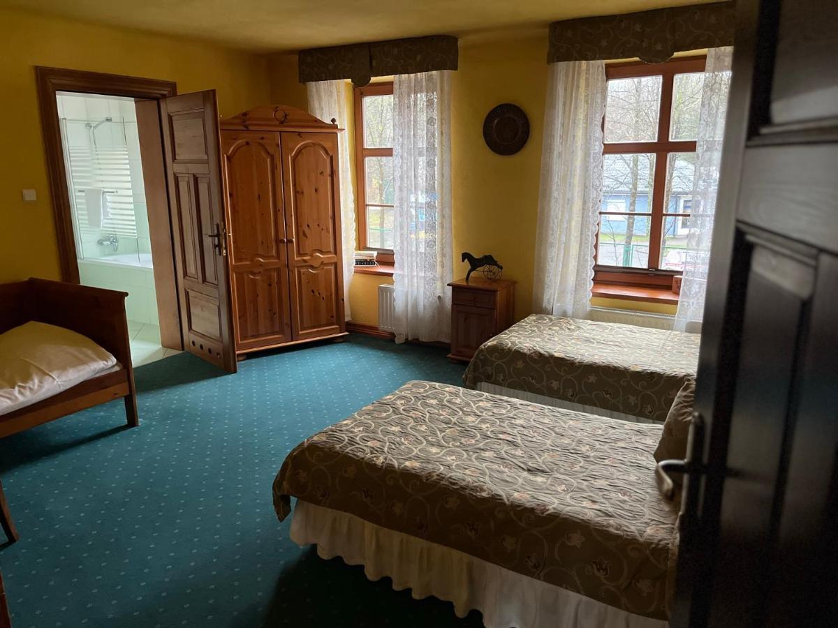 Gosciniec Zamkowy Otel Ujście-Darłowskie Dış mekan fotoğraf