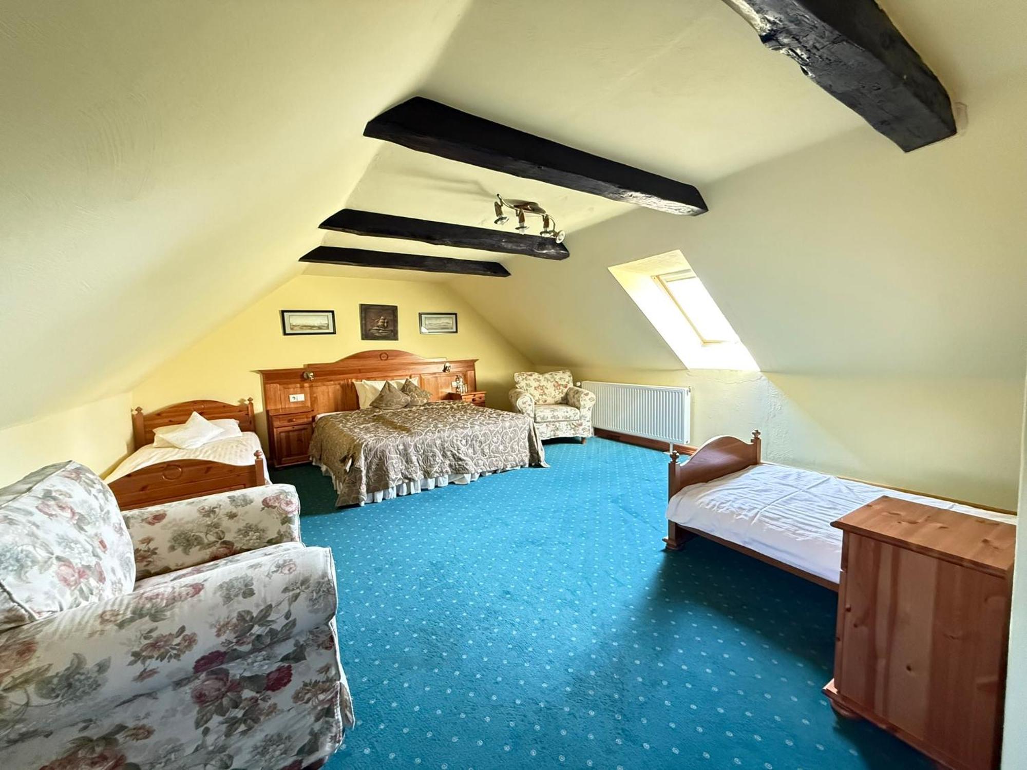 Gosciniec Zamkowy Otel Ujście-Darłowskie Dış mekan fotoğraf